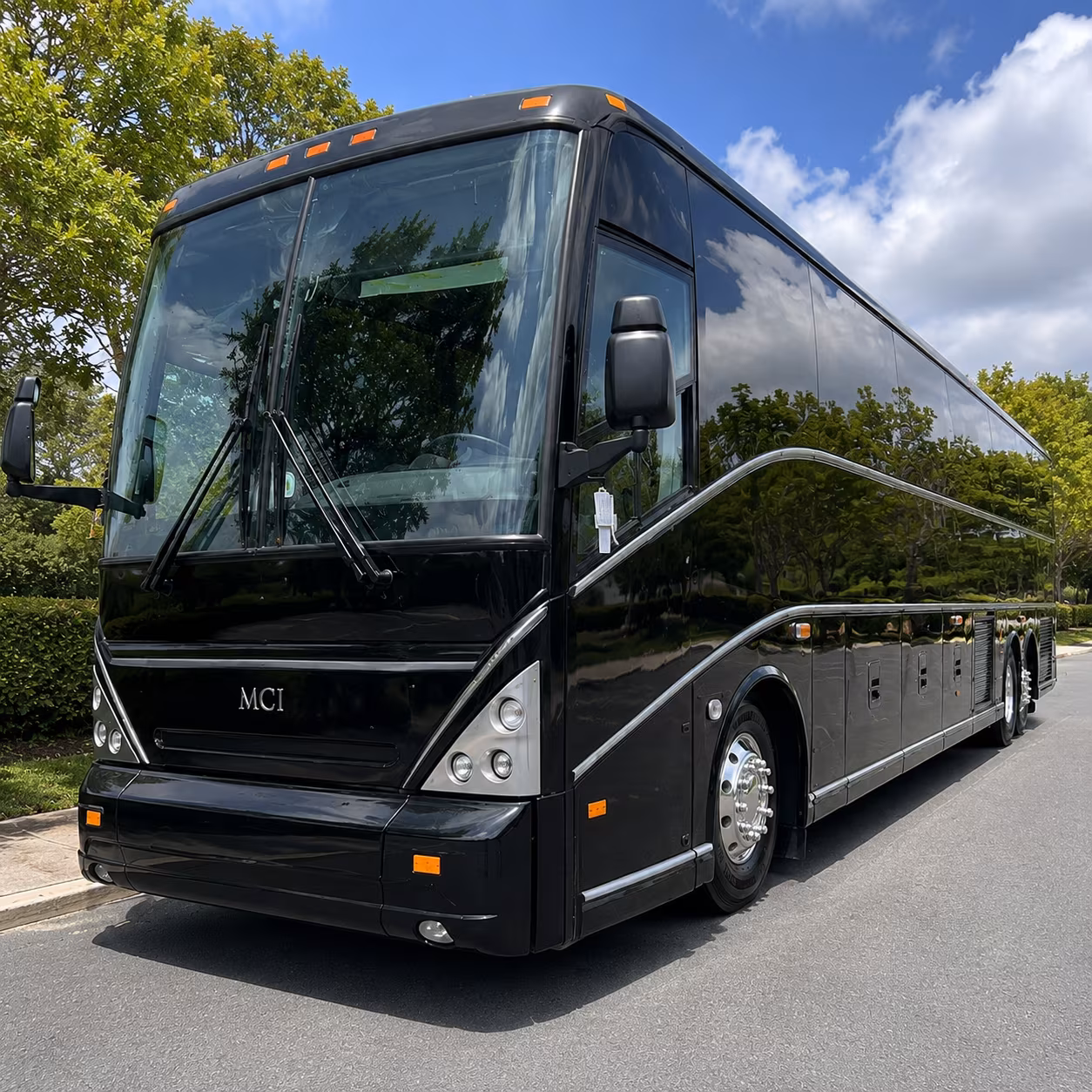 long distance charter buses for hampton roads fans heading to away games