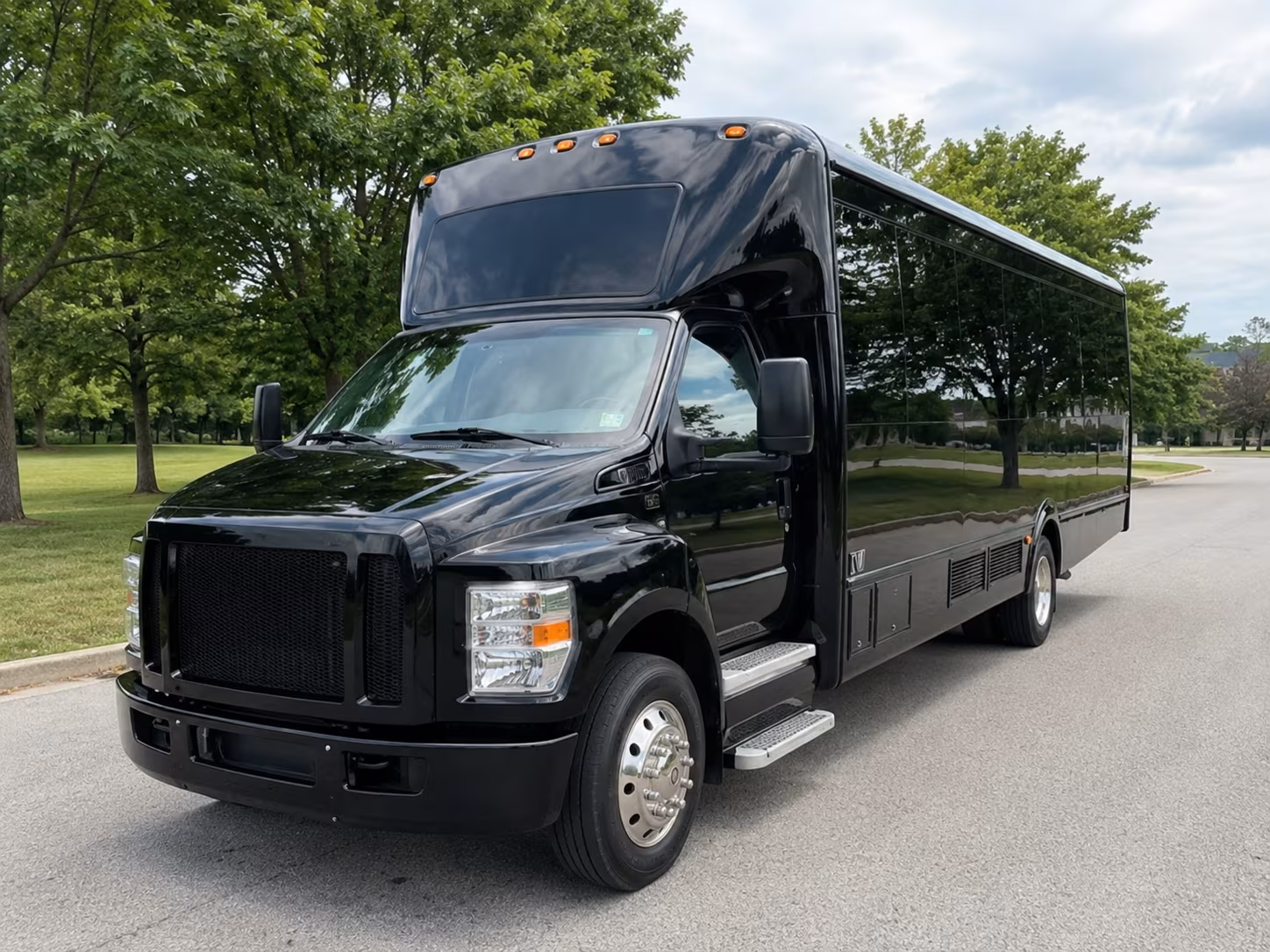 norfolk wine tour party bus rental