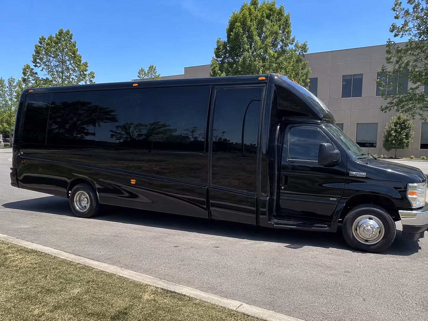 party bus rentals for norfolk area proms at the waterside district and downtown venues